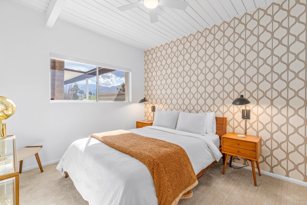 Guest bedroom