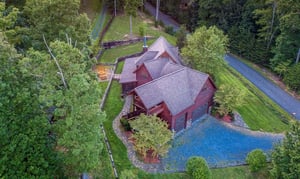 pigeonforgecabinredbirdlodgeexterior51