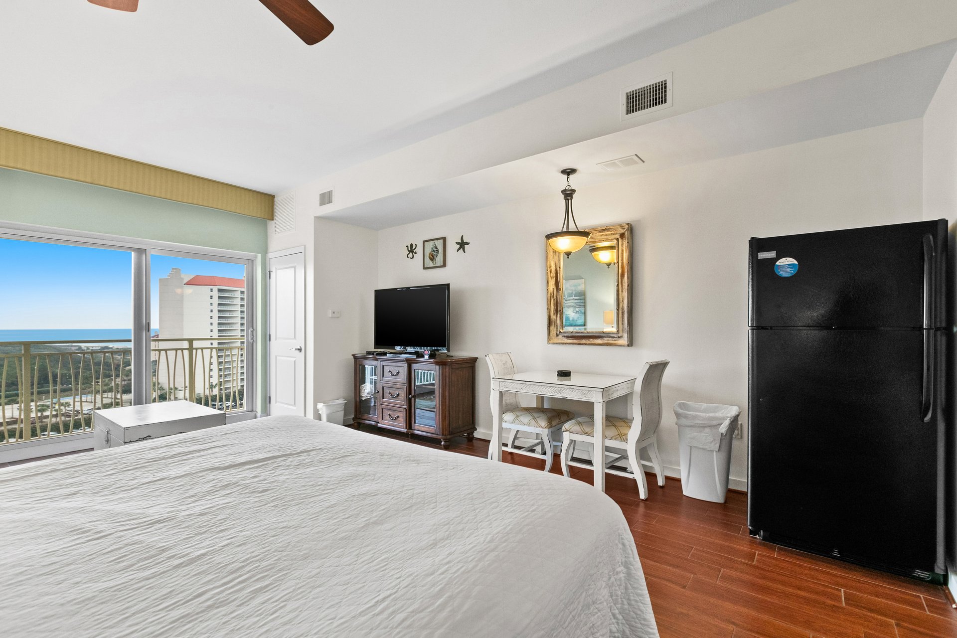 Luau 6925  Eastern Sky 10