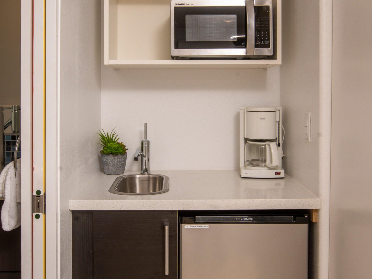 Casita kitchenette