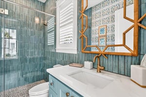 Full Bathroom, 1st Floor