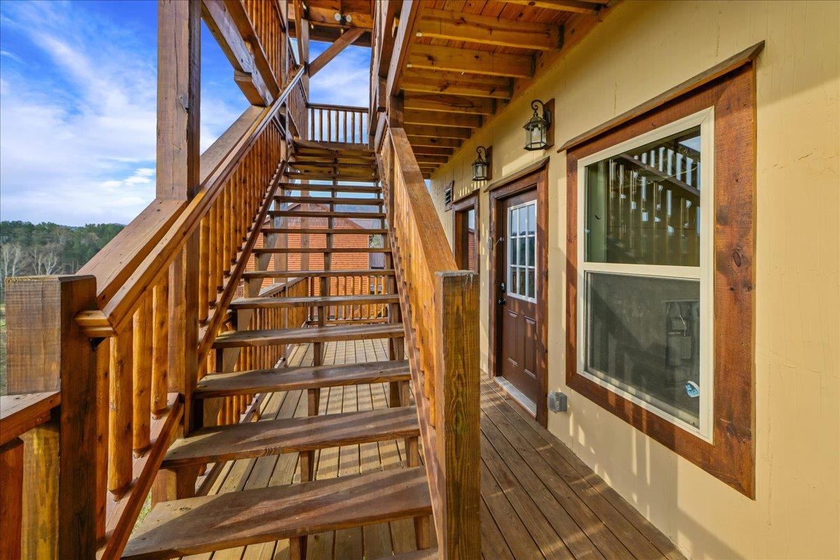 053Balcony