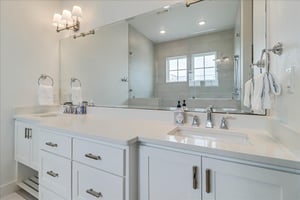 Primary King Bathroom, 2nd Floor