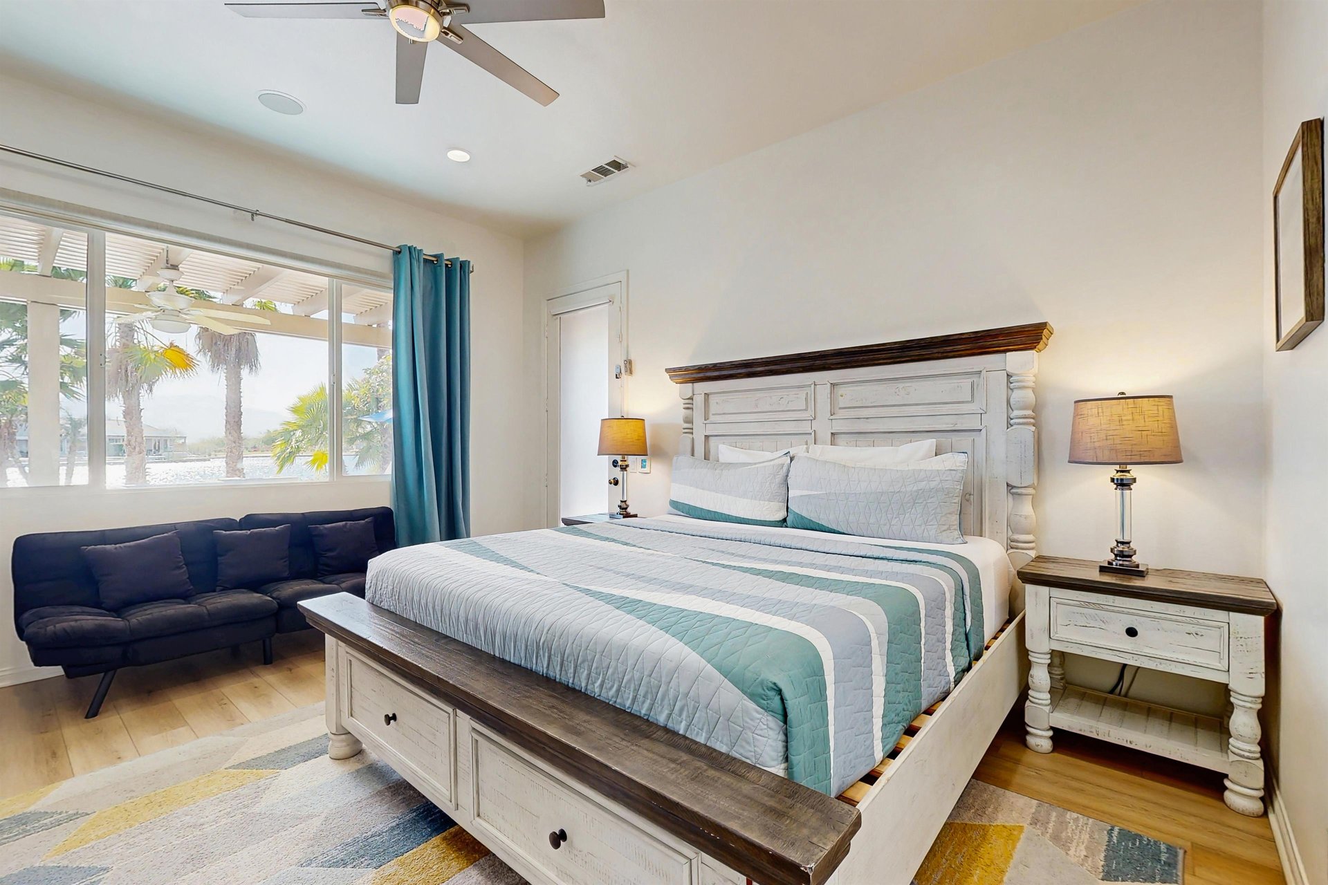King size bed.