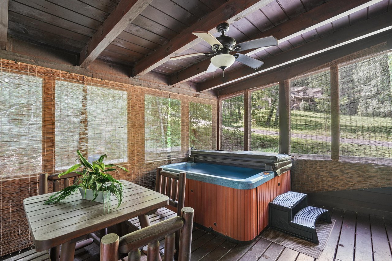 42Screened Porch