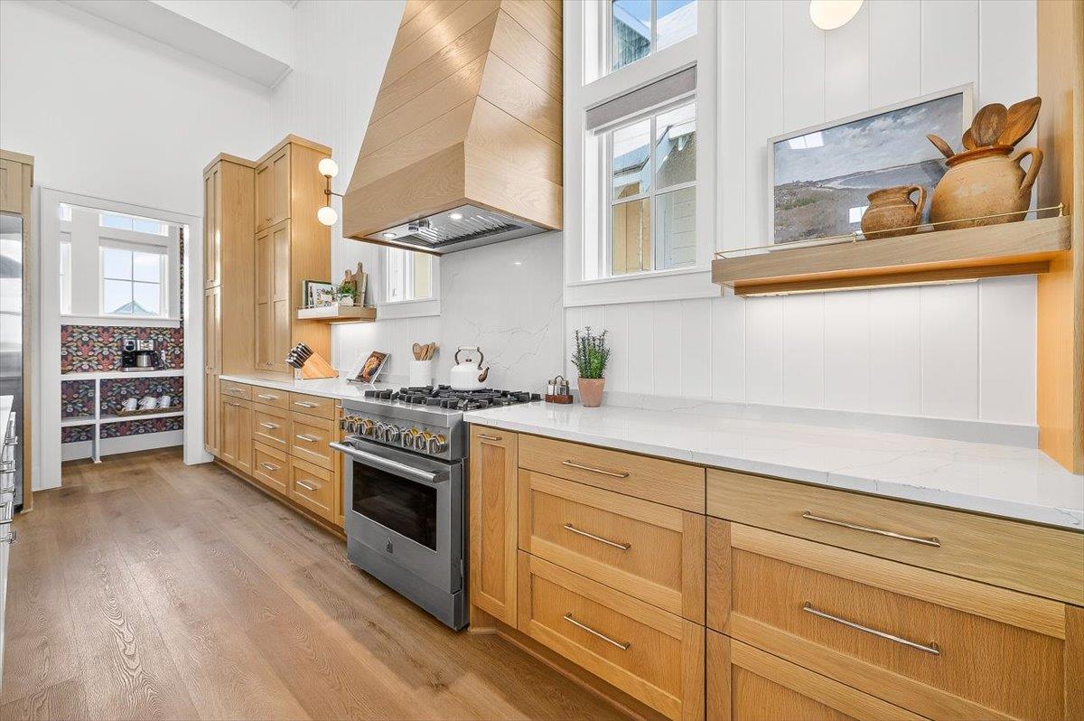 Kitchen, 2nd Floor