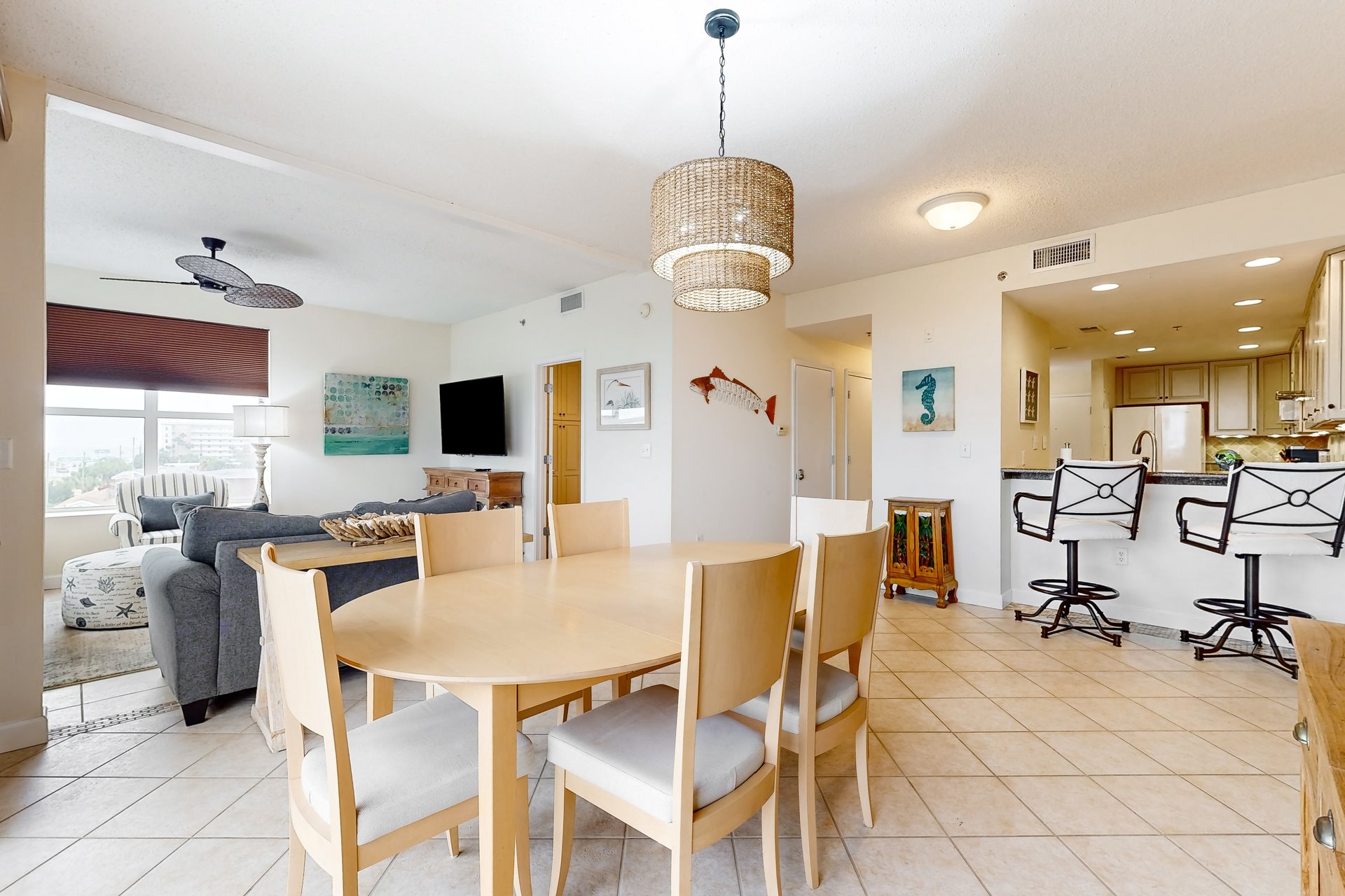 Palm Court Yacht Club 412 6