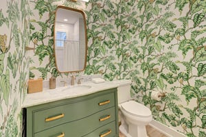 Jack and Jill Bathroom, 2nd Floor