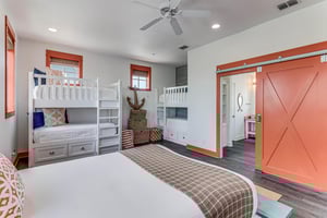 Bunk Room with 8 Twins  1 Queen, 2nd Floor