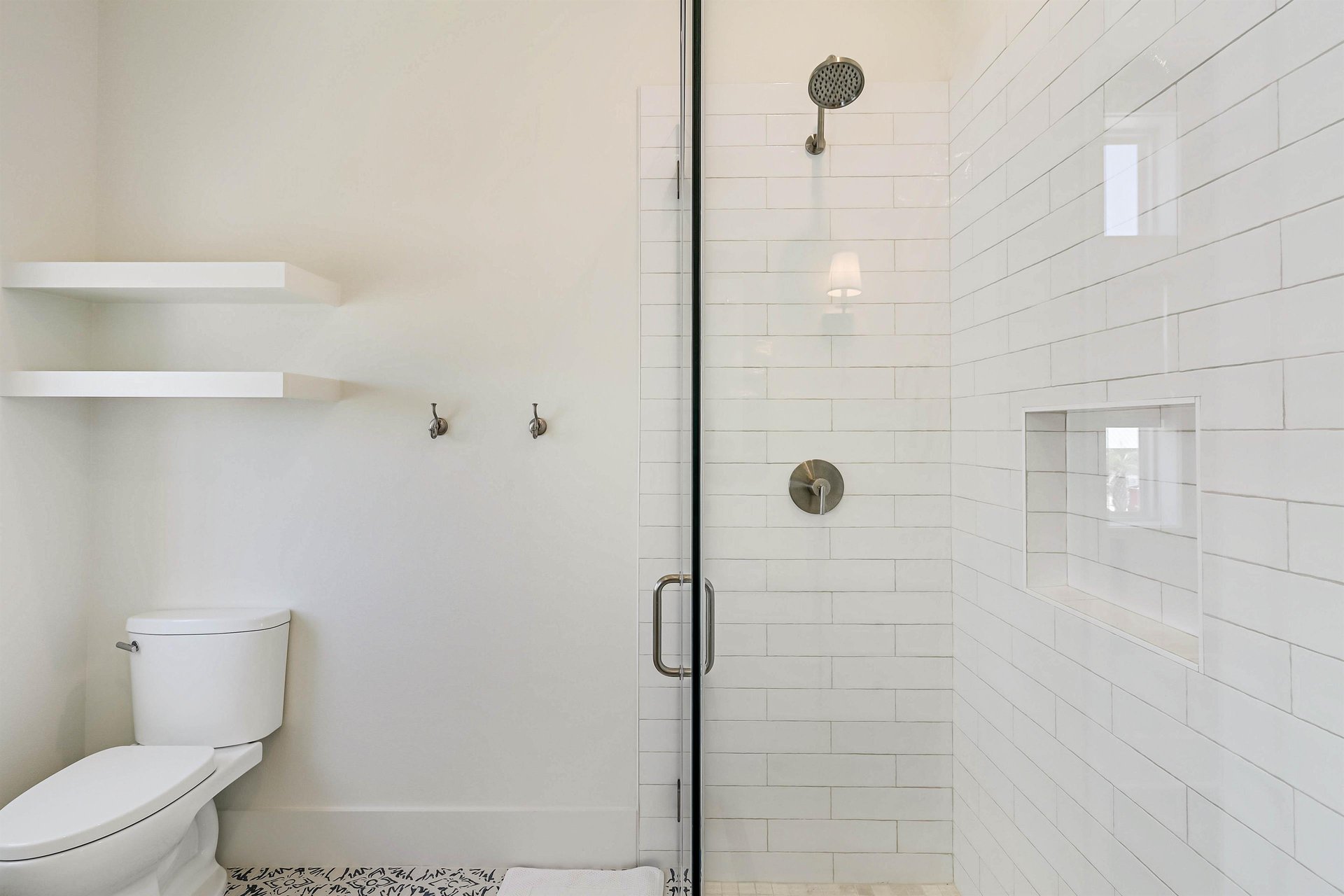 Second King Ensuite Bathroom, 2nd Floor