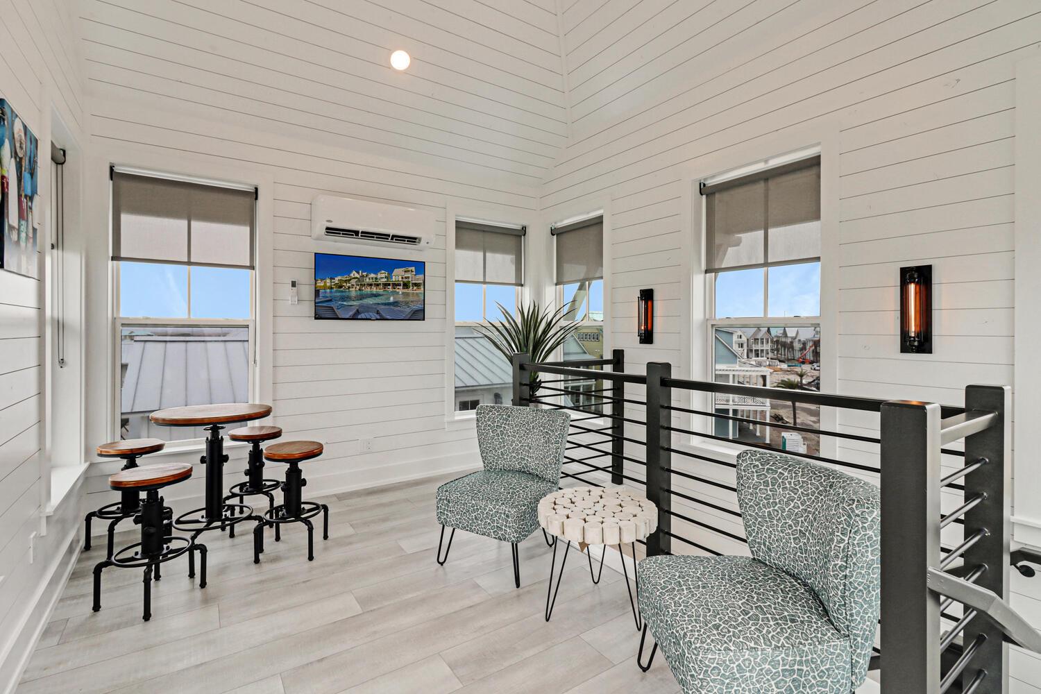 Lounge Tower with Gulf Views, 3rd Floor