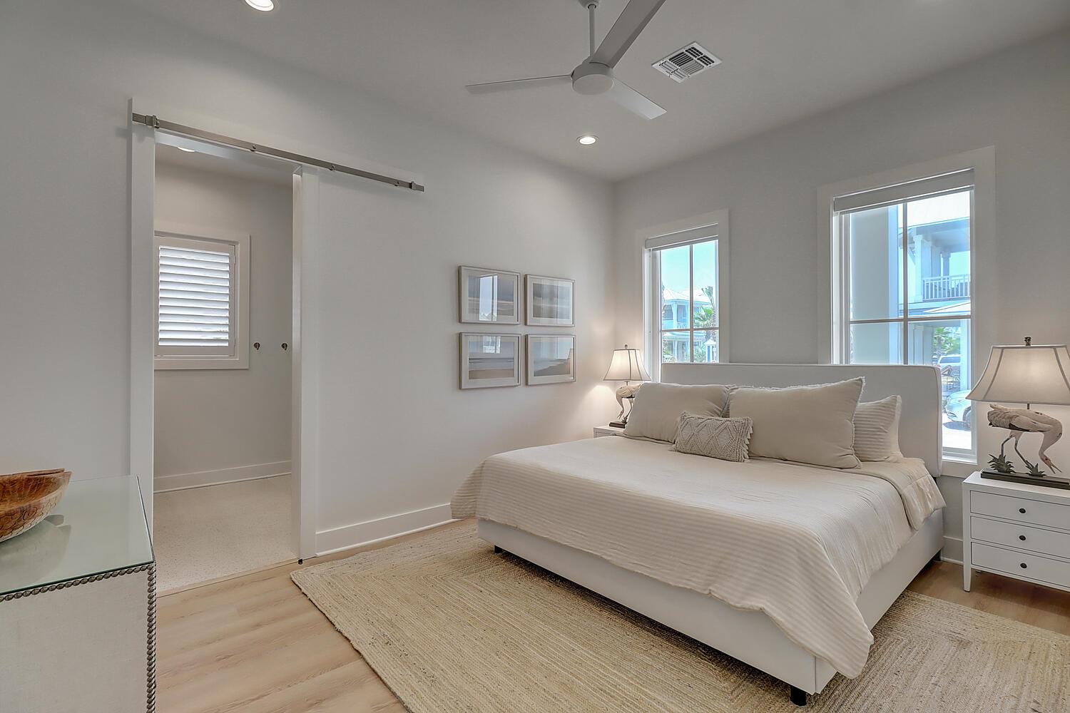 1st Floor, King Bedroom