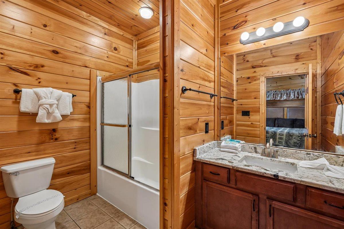 13Primary Bath