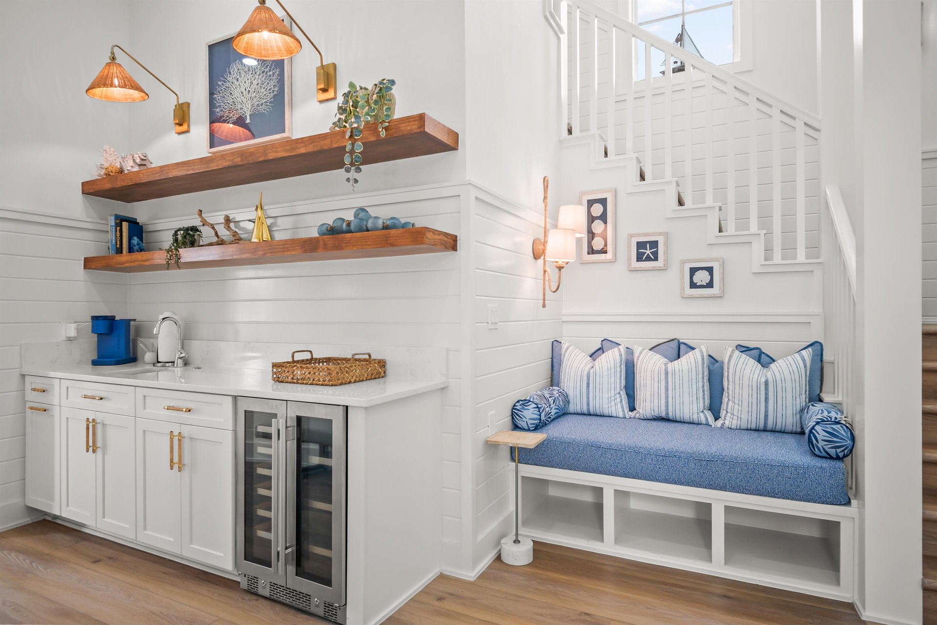 1st Floor, Entry Way