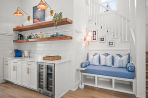 1st Floor, Entry Way