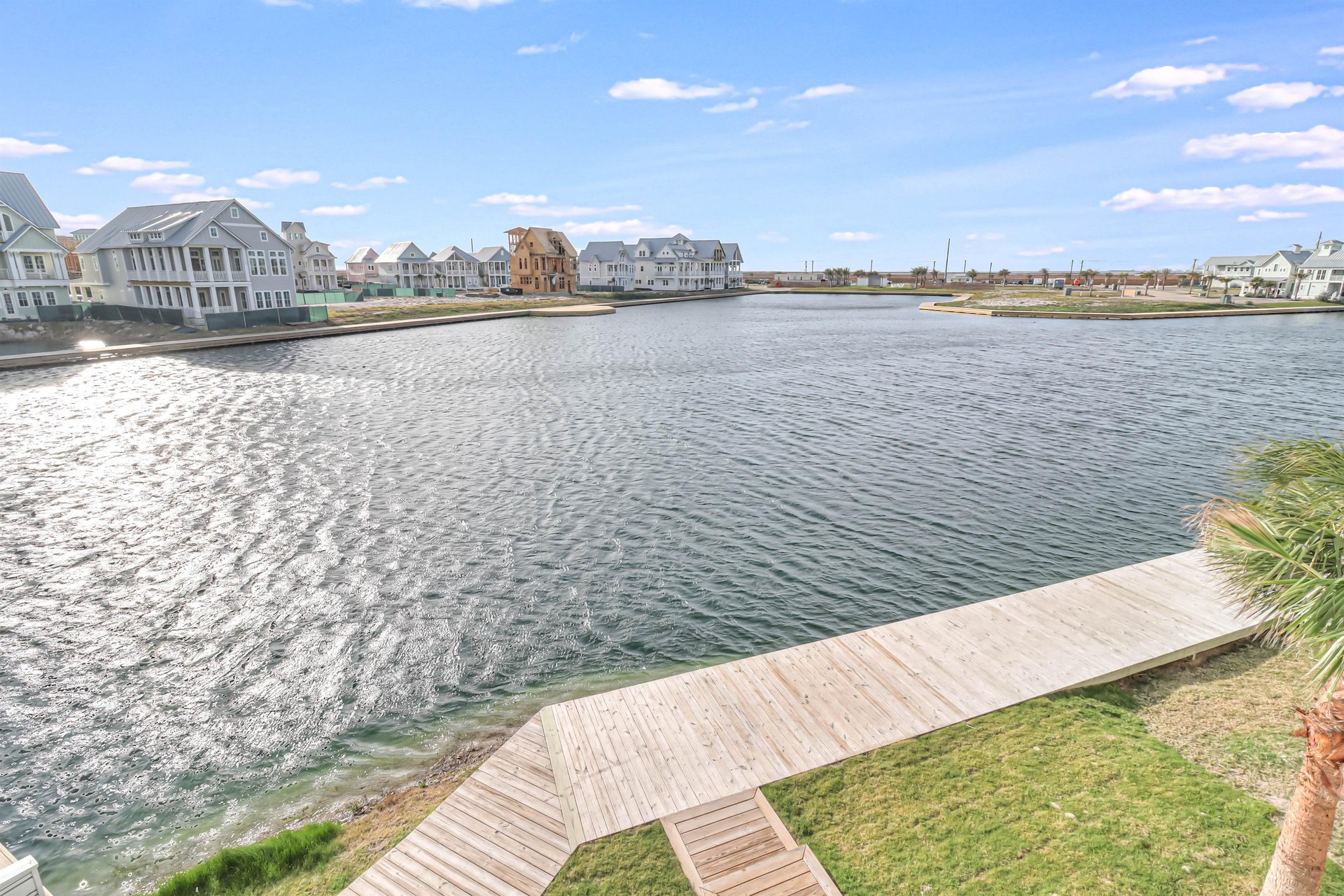 Grilling Deck With Lakeview, 2nd Floor