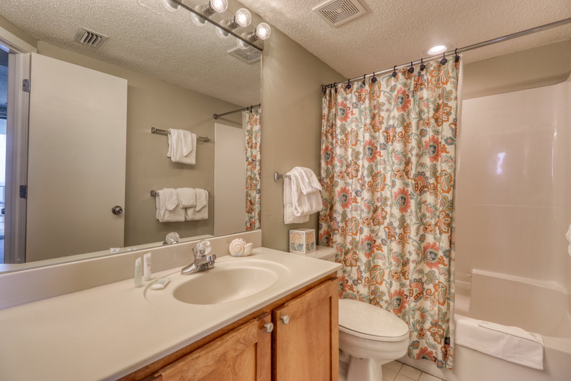 Pelican Pointe 806 12