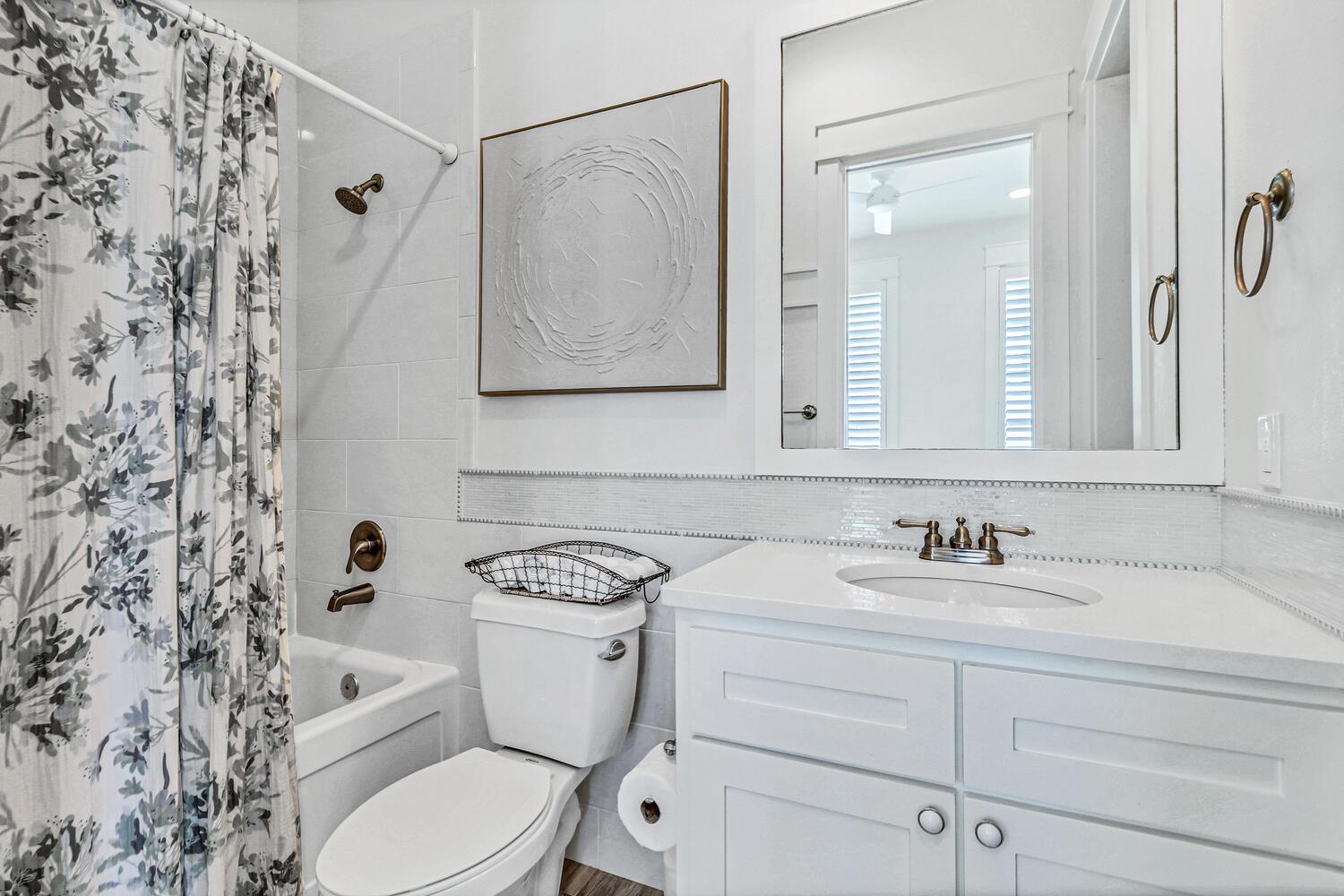 1st Floor King Suite