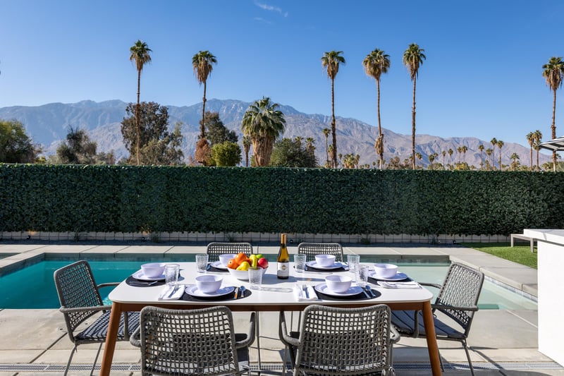 Dine al fresco with wonderful mountain views