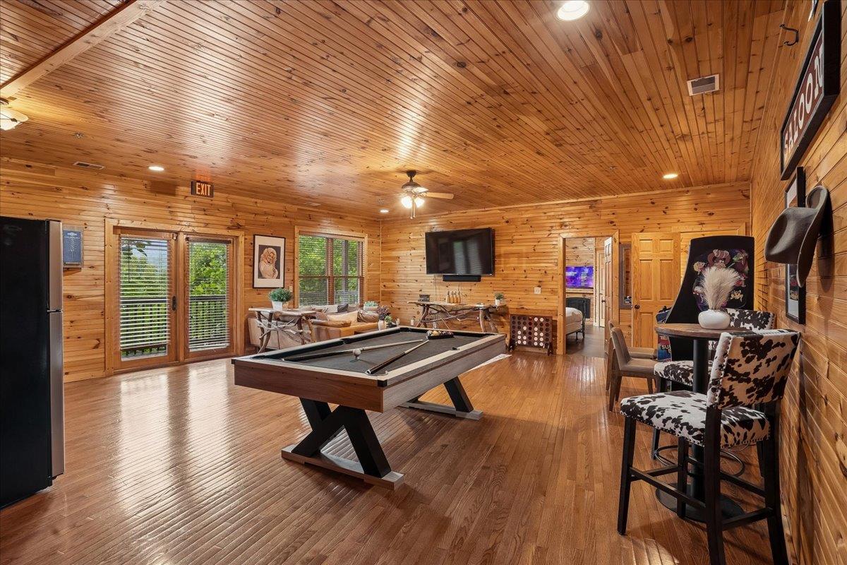 044Rec Room