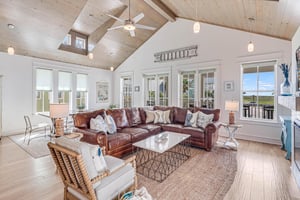 Main Living Area, 2nd Floor