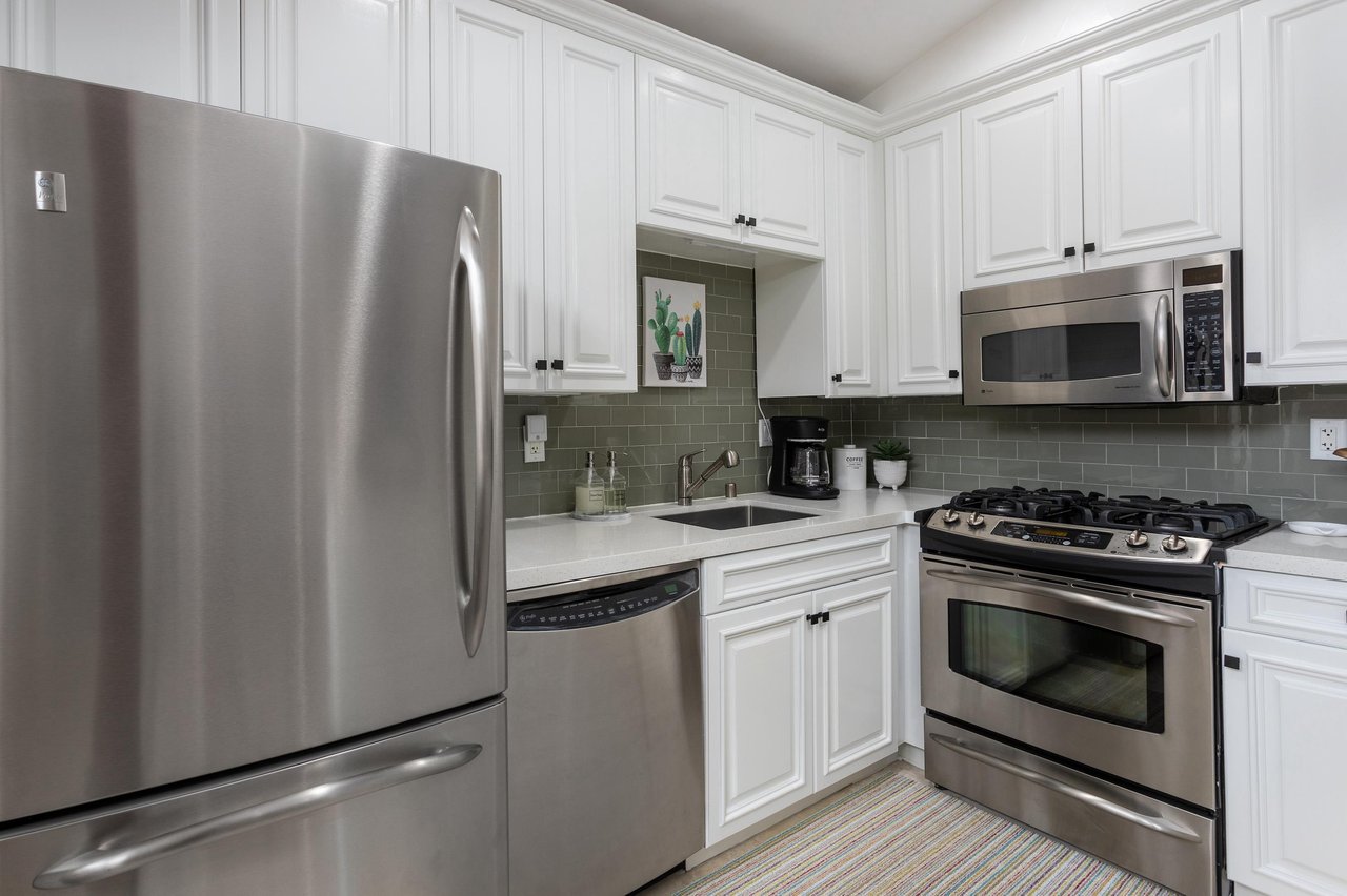 Well equipped kitchen