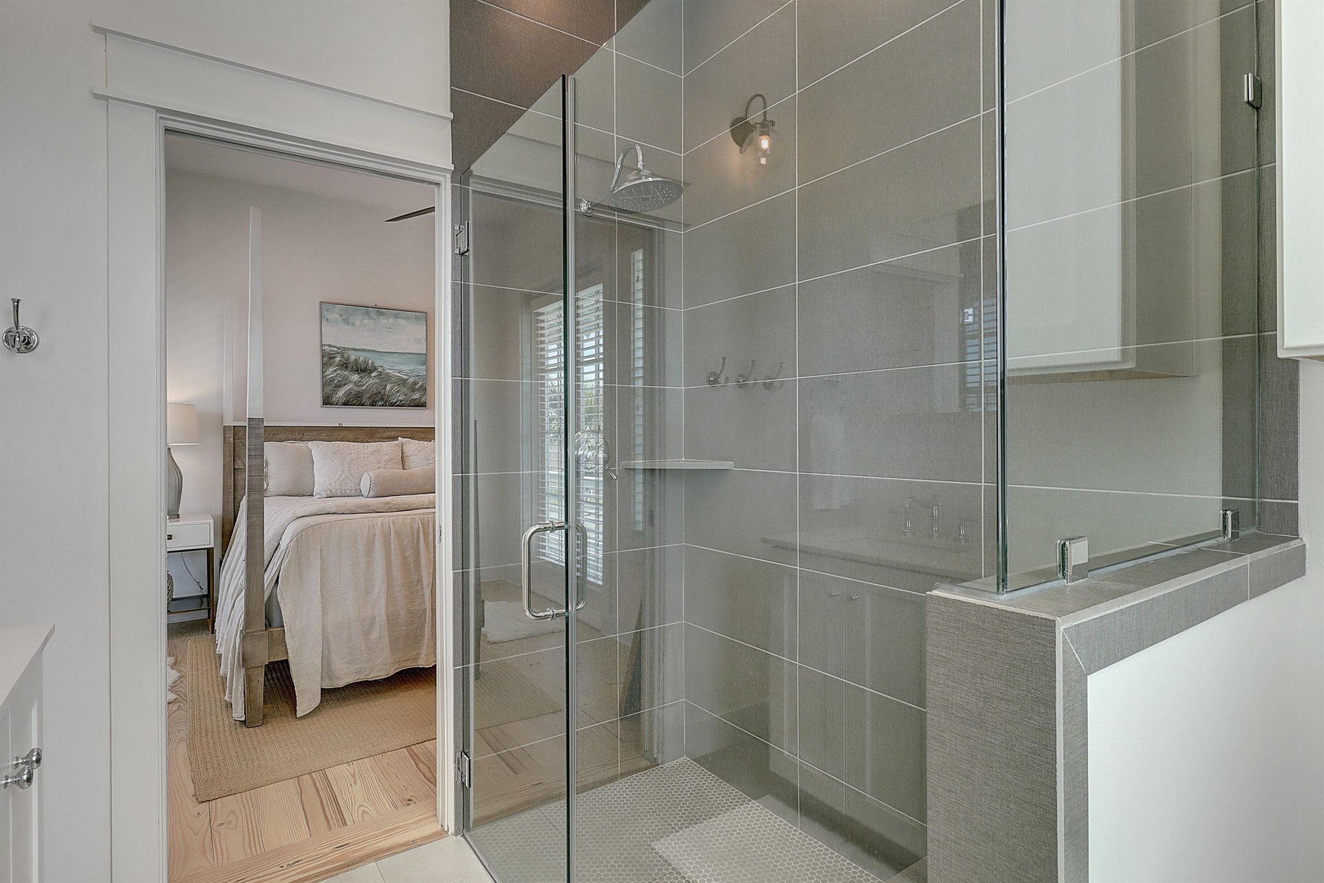 Ensuite Primary King Bathroom, 2nd Floor