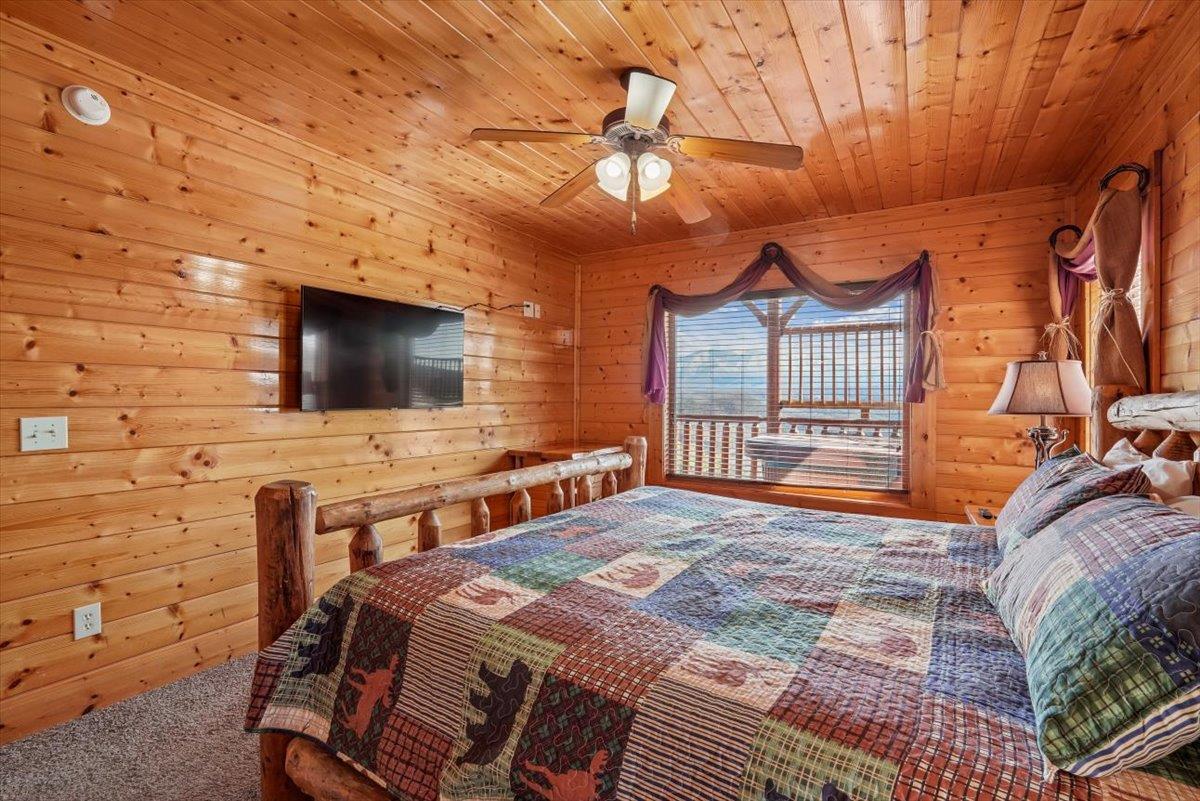 34Primary Bedroom