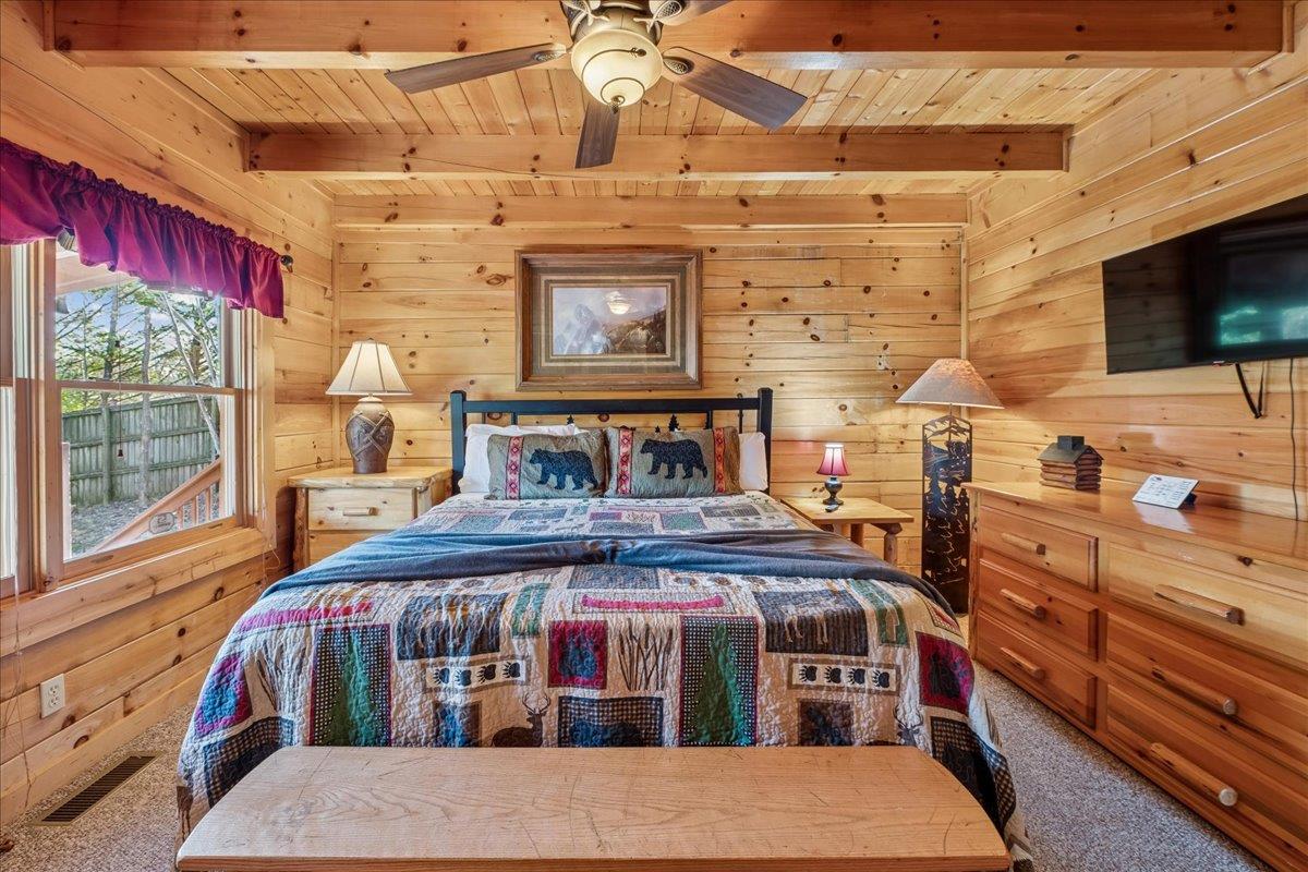 30Primary Bedroom