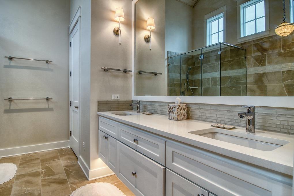 Ensuite Primary King Suite Bathroom, 2nd Floor