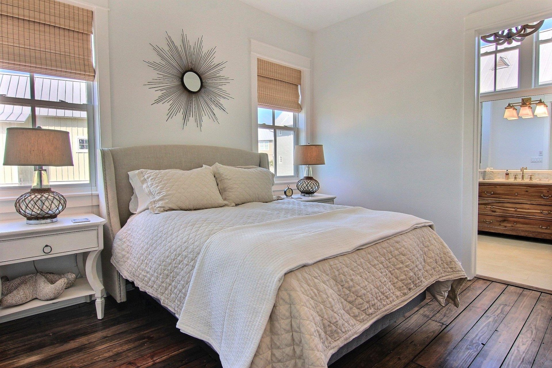 King Bedroom, 2nd Floor