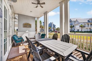 1st Floor, Front Porch