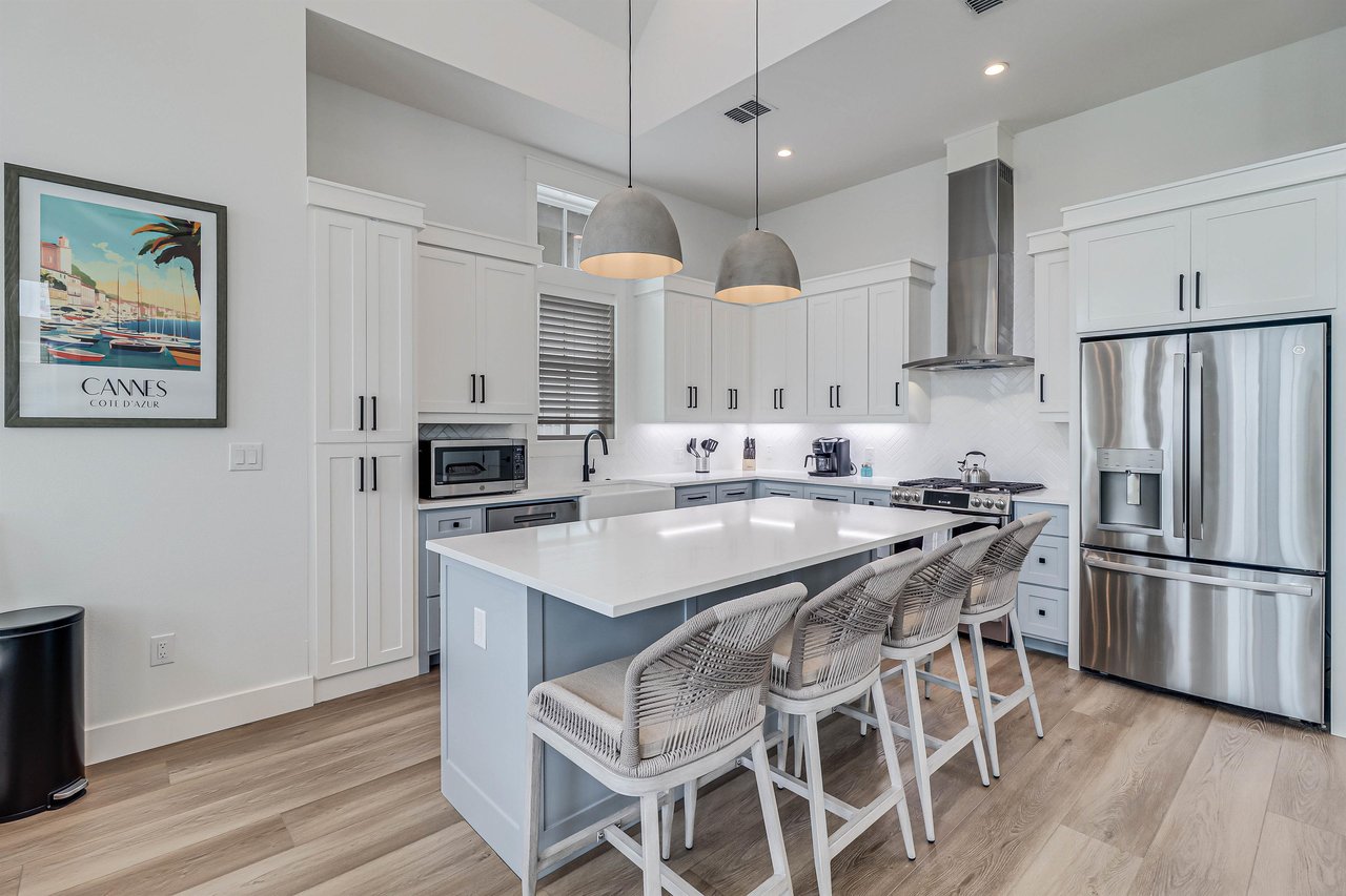 Kitchen, 2nd Floor