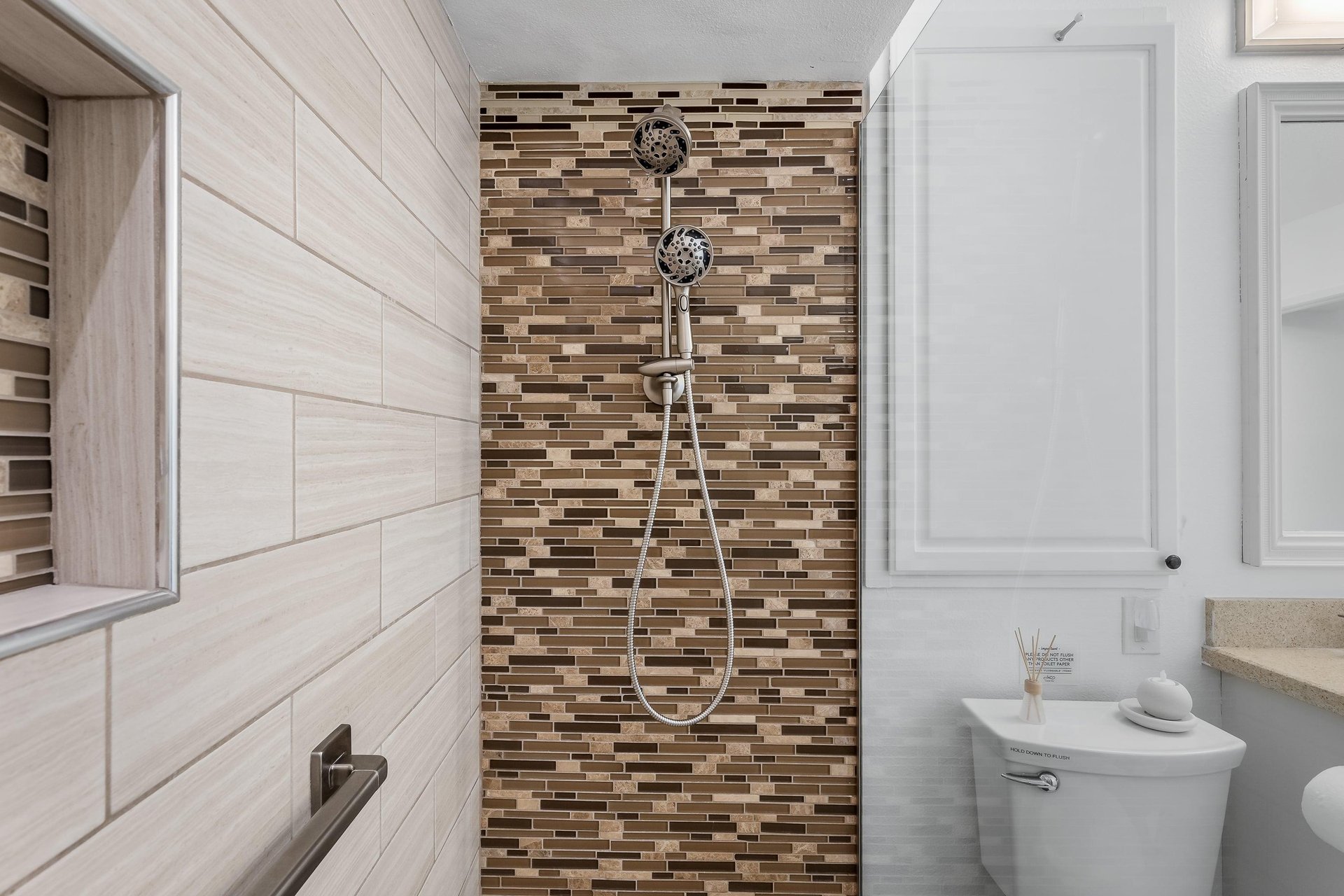 Guest shower
