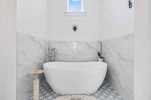 Primary King Bathroom, 3rd Floor