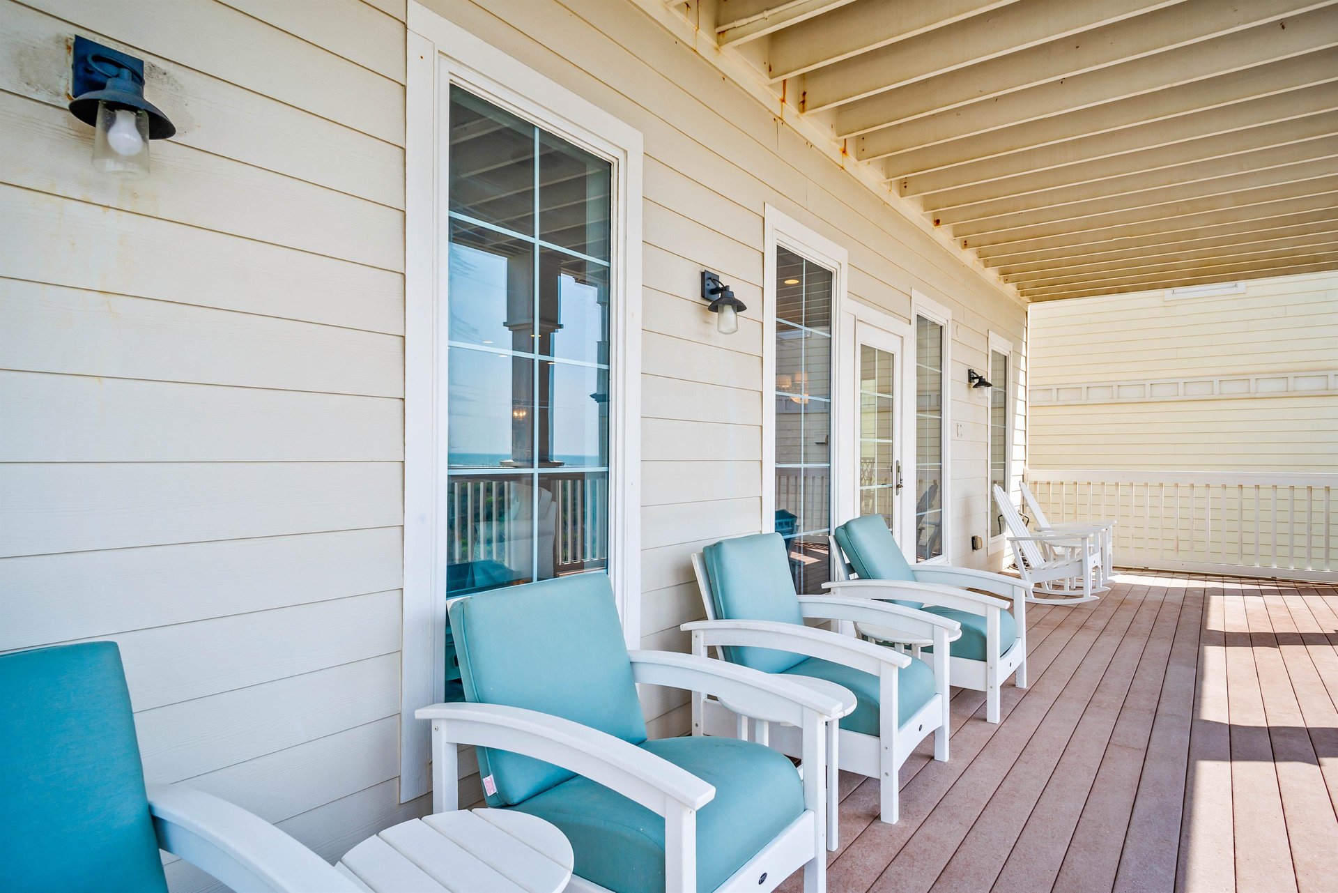 2nd Floor Wrap Around Porch