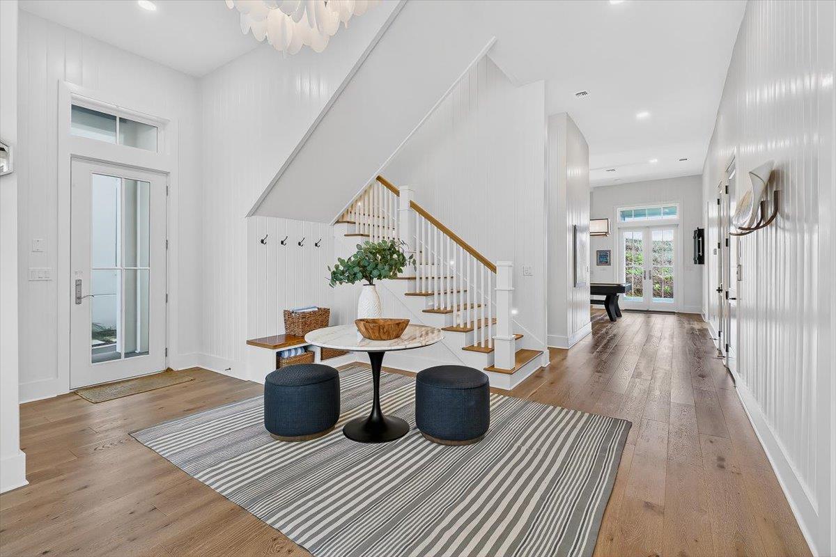 1st Floor, Entry Way