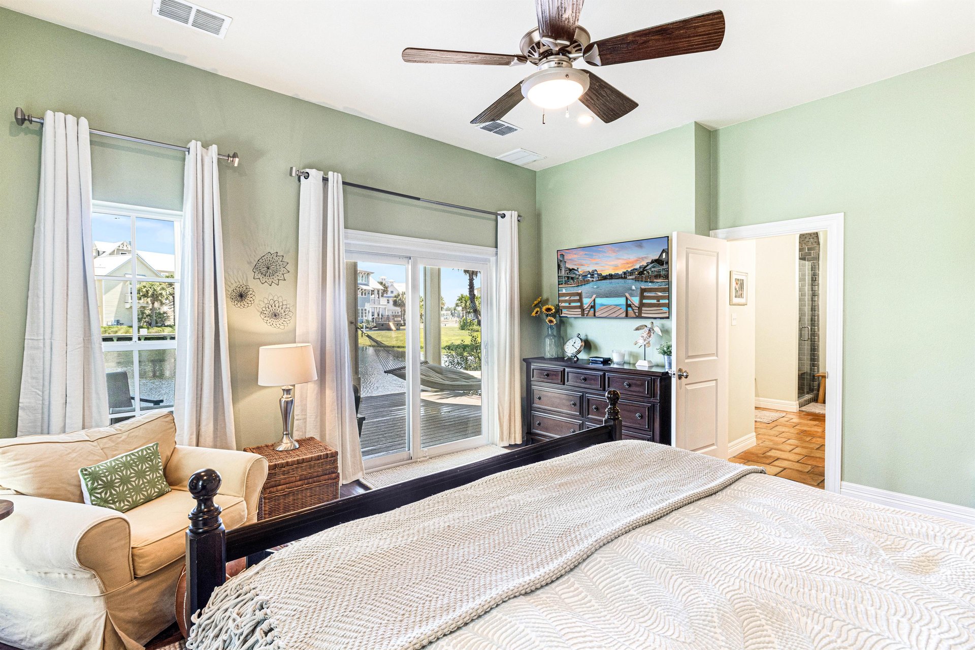 Primary King Suite, 1st Floor