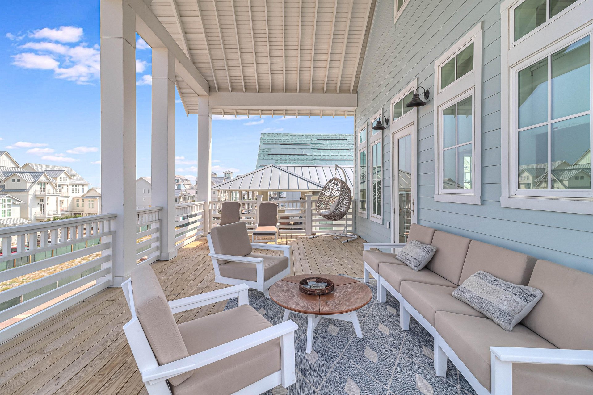 Seating and Lounge Area, 3rd Floor