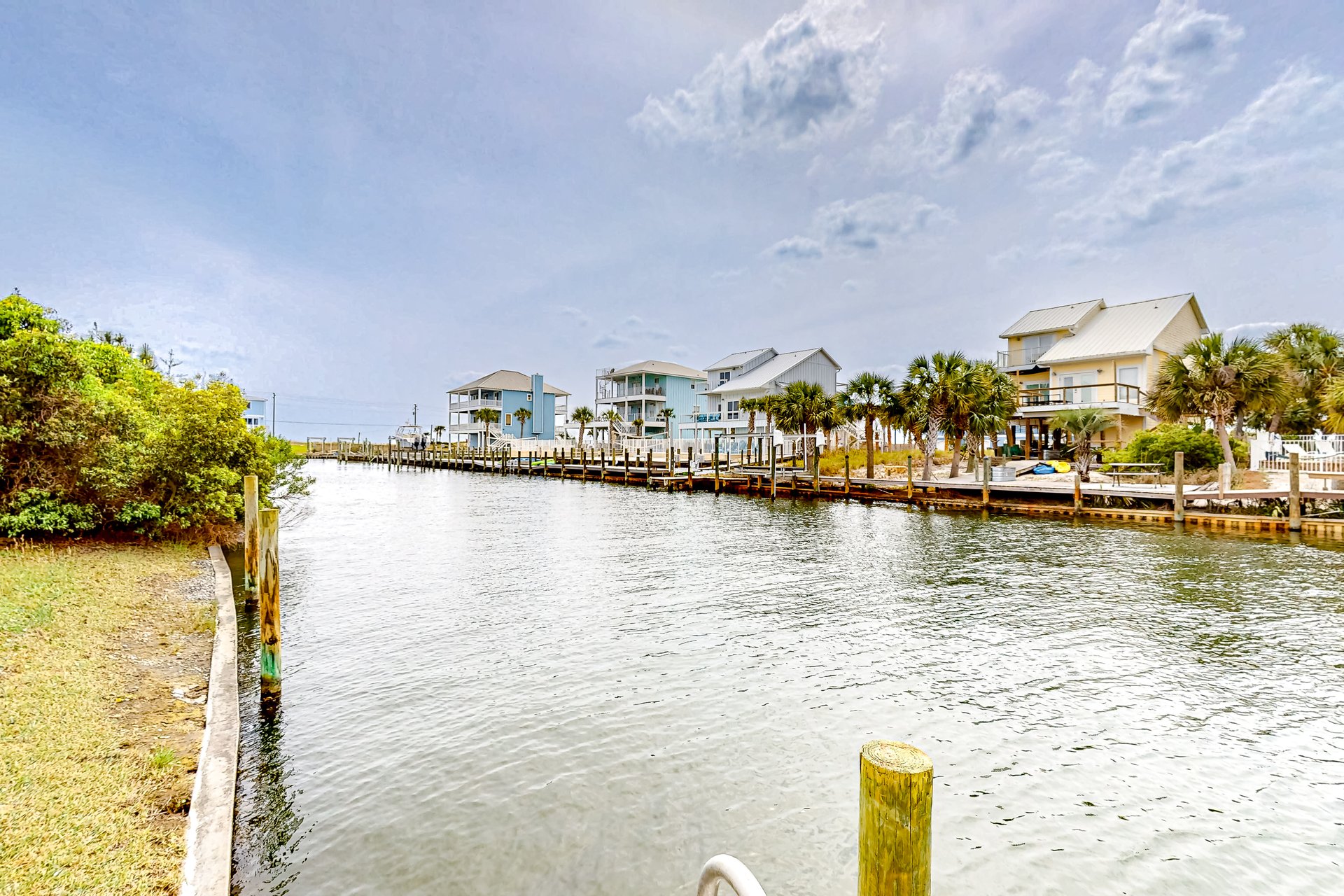 Flood Reef Retreat  Queen Conch Suite 17