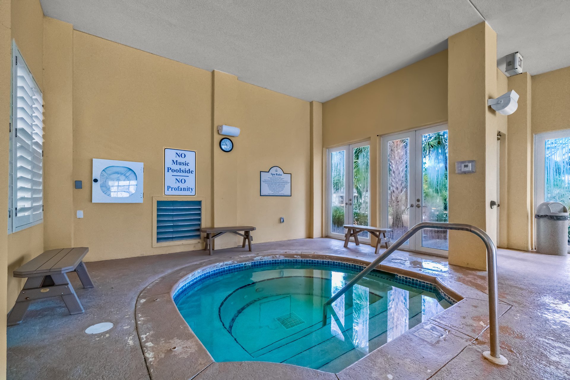 Mandevilla at Martinique 41