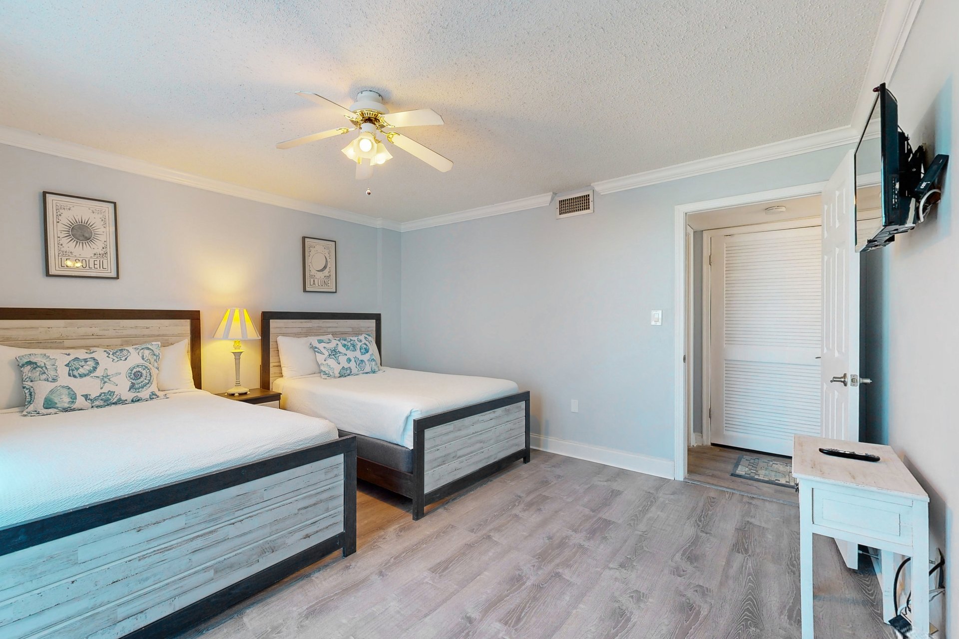 Shoreline Towers 3071 23