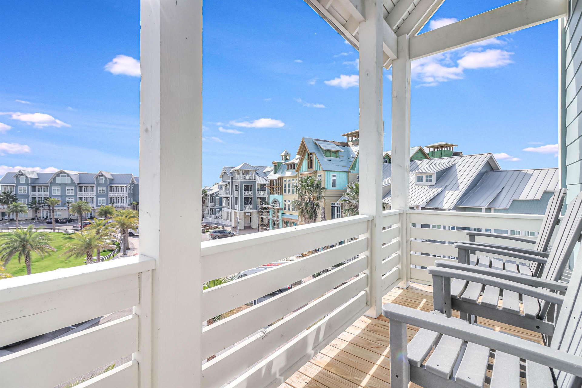 Front Balcony, 1st Floor