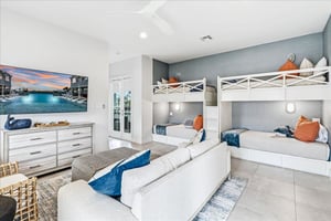 Bunk Bedroom Lounge, 1st Floor