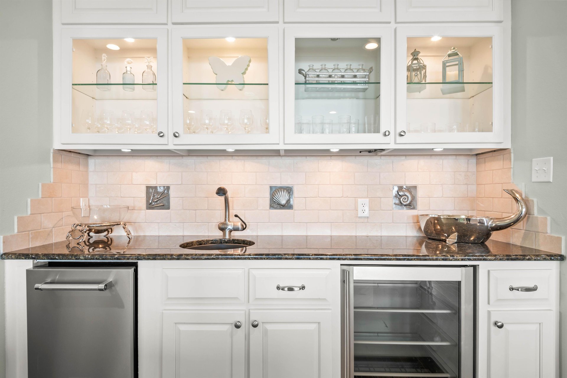 Beverage Center, 2nd Floor