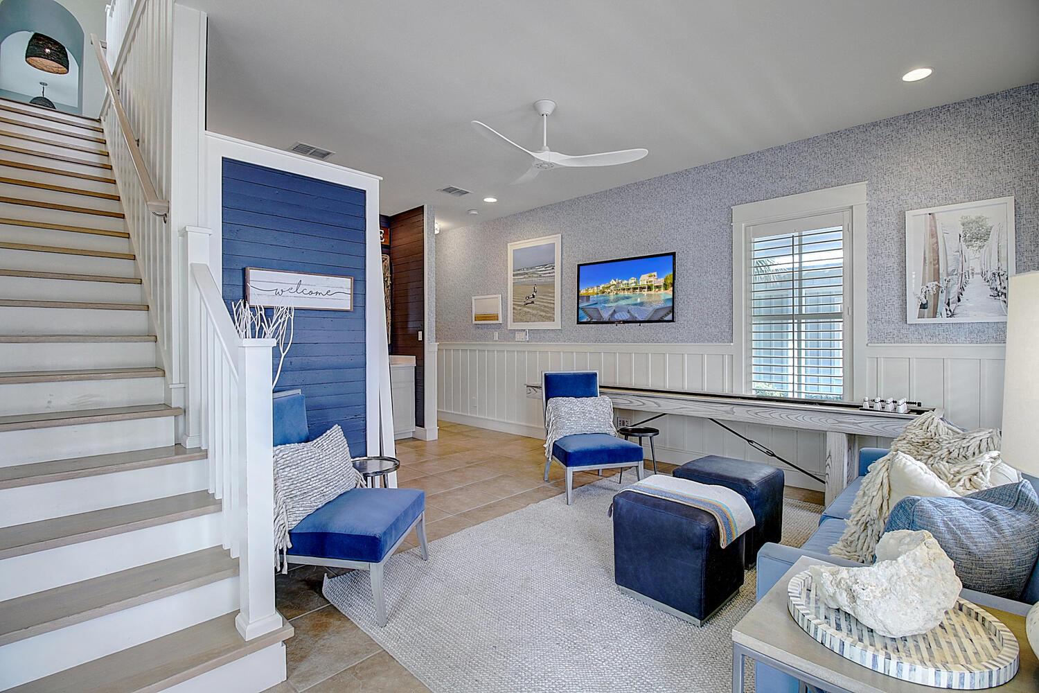 1st Floor Sitting Area