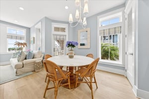 1st Floor, Dining Area