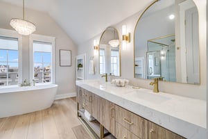 Primary King Bathroom, 3rd Floor