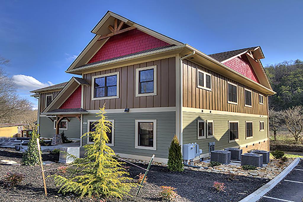 Width1280