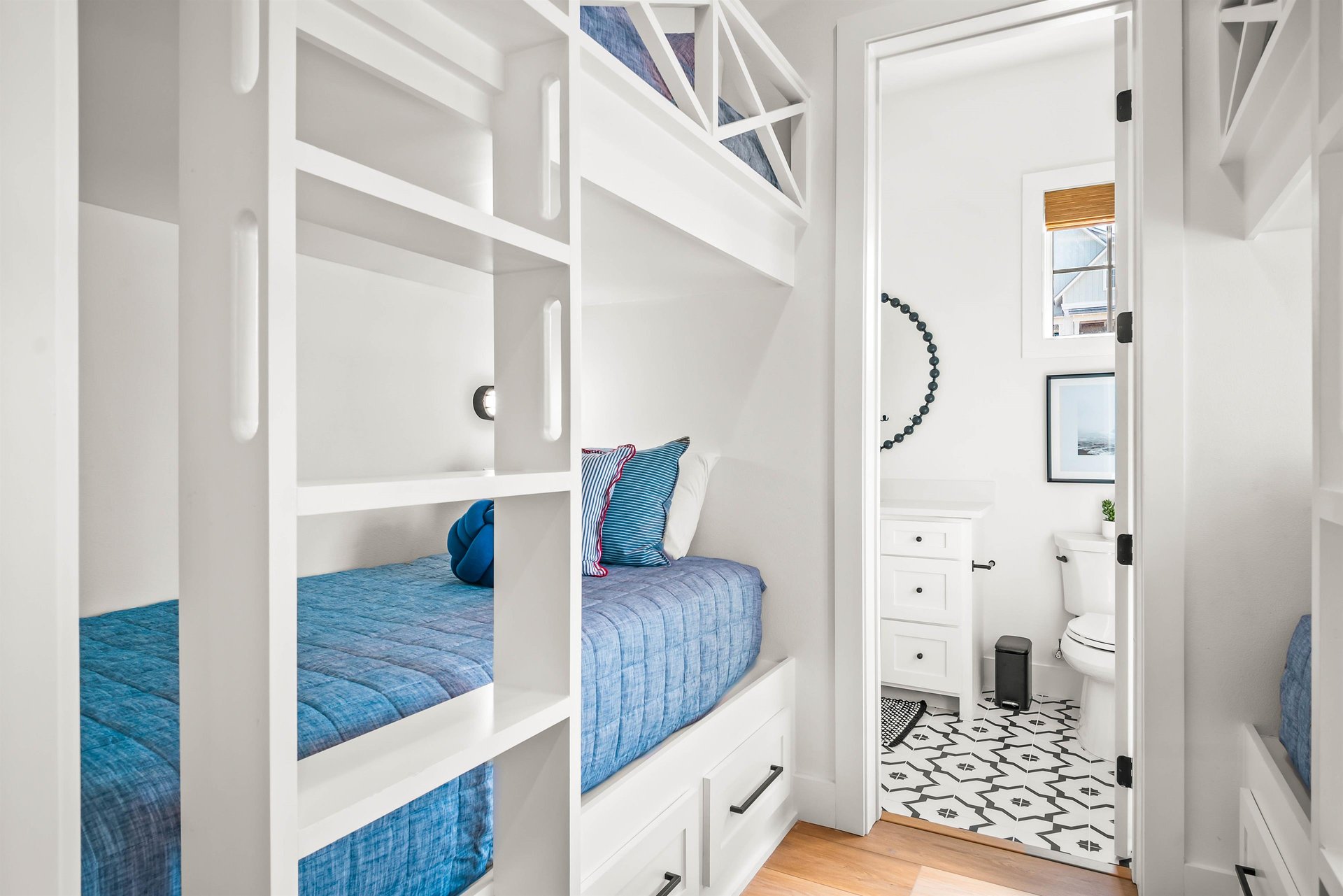 Bunk Room, 1st Floor